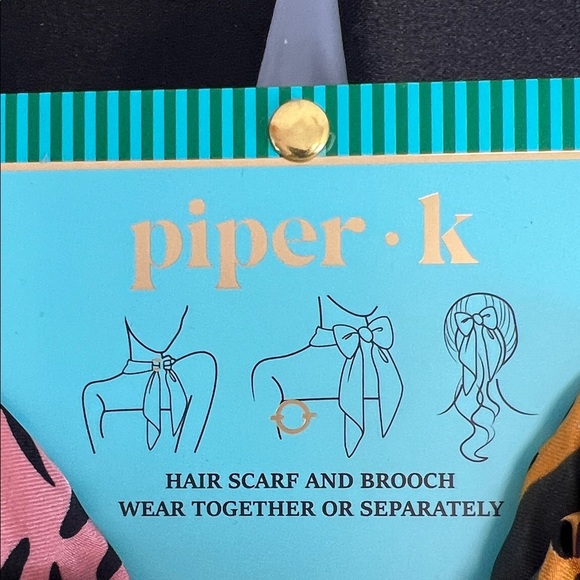 Piper K | Safari Print Scarf w/ Brooch - Picture 2 of 6